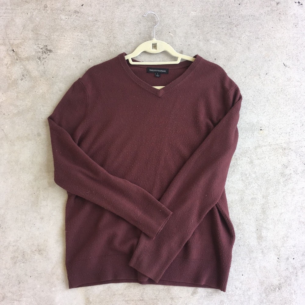 V-Neck Men’s Sweater | Large